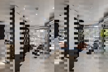 Almond Business Hotel