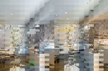 Almond Business Hotel