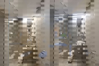 Almond Business Hotel