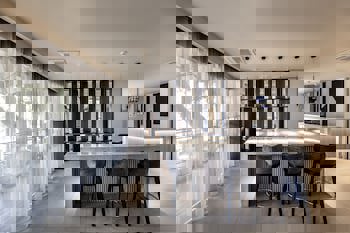 Almond Business Hotel