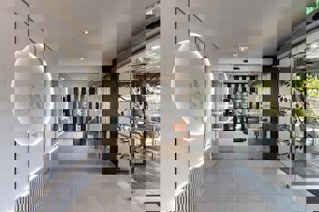 Almond Business Hotel