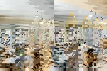 Almond Business Hotel