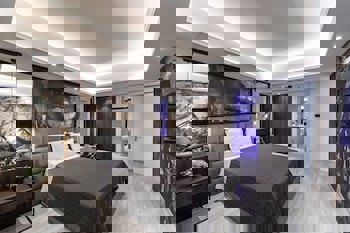 Almond Business Hotel