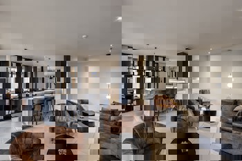 Almond Business Hotel