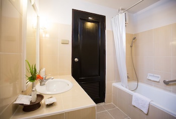 Eurasia Chiang Mai Hotel