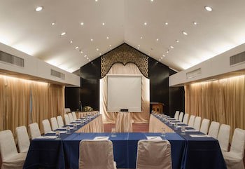 Eurasia Chiang Mai Hotel