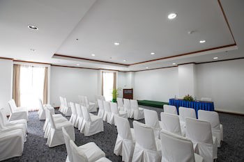 Ch Hotel