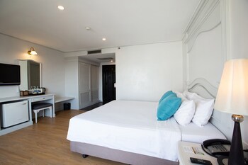 Ch Hotel