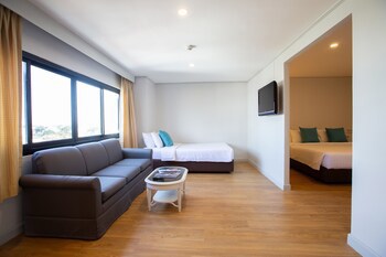 Ch Hotel