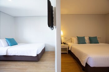 Ch Hotel