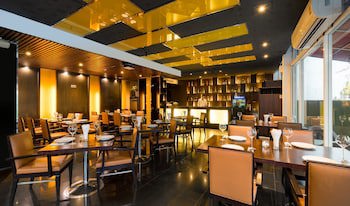 Furamaxclusive Asoke Hotel