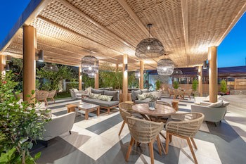 Ikaros Beach Resort & Spa - Adults Only fotoğrafı
