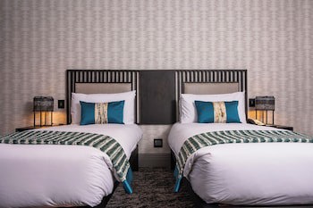 Golden Horse Hotel
