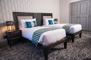 Golden Horse Hotel