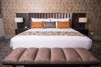 Golden Horse Hotel