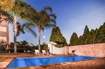 Golden Horse Hotel