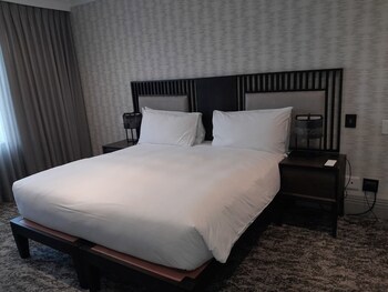Golden Horse Hotel