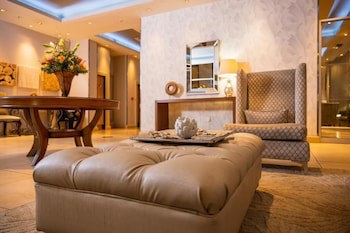 Golden Horse Hotel