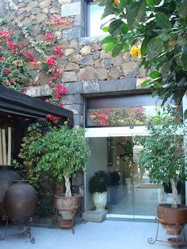 Villa Vik Hotel Boutique – Adults Only