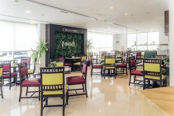 Kingsgate Hotel Abu Dhabi by Millennium galeri fotoğrafı