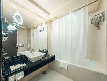 Kingsgate Hotel Abu Dhabi by Millennium galeri fotoğrafı