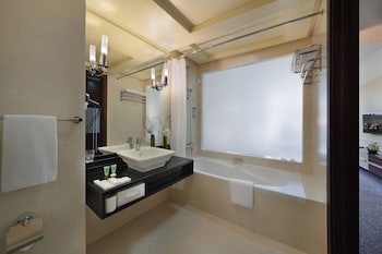 Kingsgate Hotel Abu Dhabi by Millennium galeri fotoğrafı