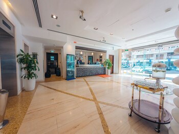 Kingsgate Hotel Abu Dhabi by Millennium galeri fotoğrafı