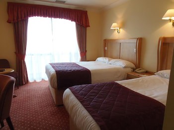 Lakeside International Hotel
