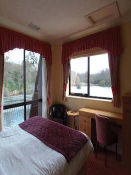 Lakeside International Hotel
