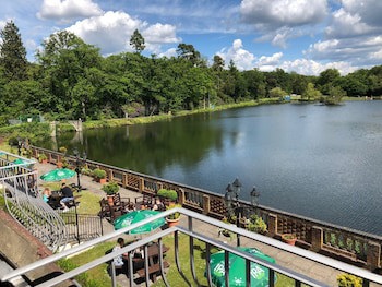 Lakeside International Hotel