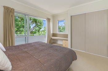 Raumati Sands Resort