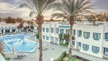 Falcon Hills Hotel