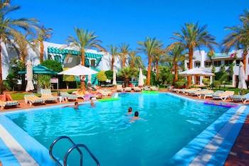 Falcon Hills Hotel