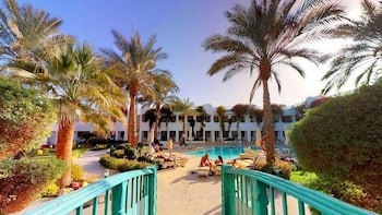 Falcon Hills Hotel