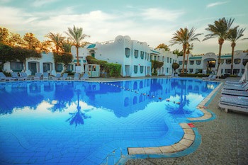Falcon Hills Hotel