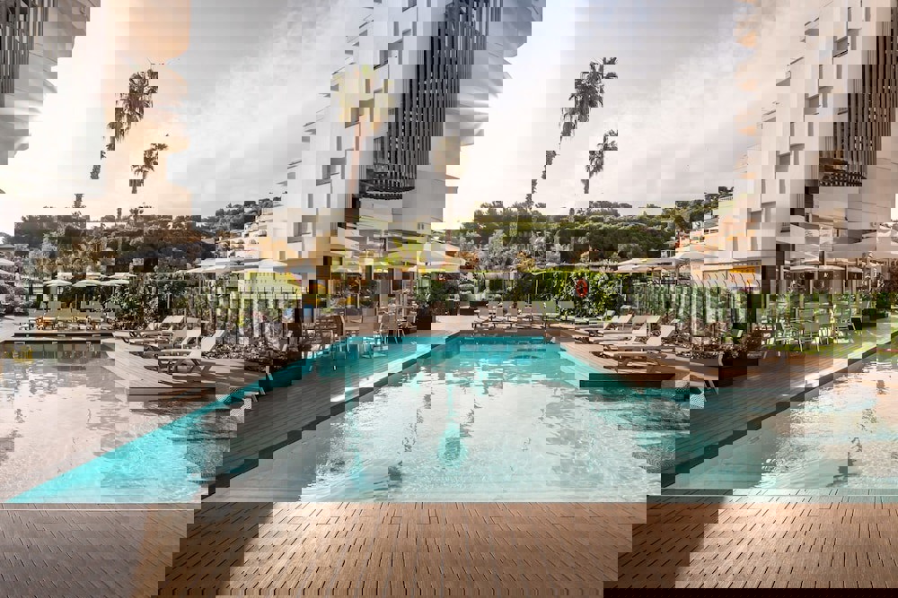 ALEGRIA Fenals Mar Adults Recommended