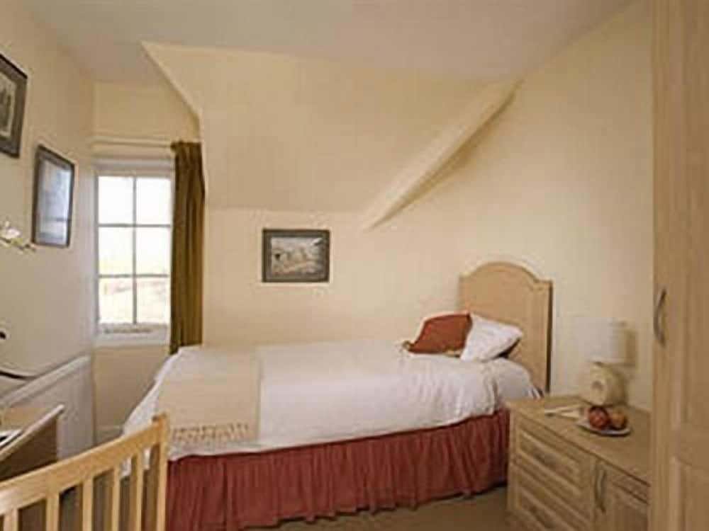 Manston Guest House