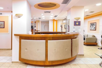 Faros 2 Hotel