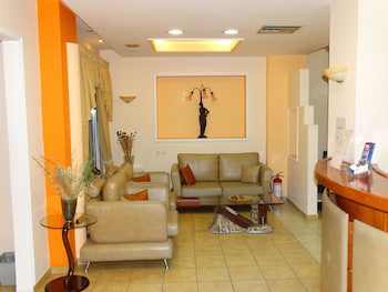 Faros 2 Hotel