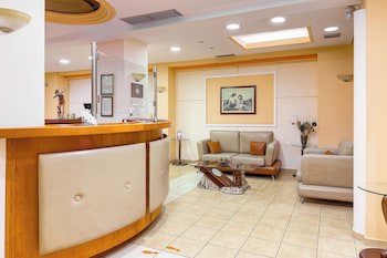 Faros 2 Hotel