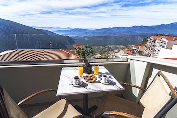 Fedriades Delphi Hotel
