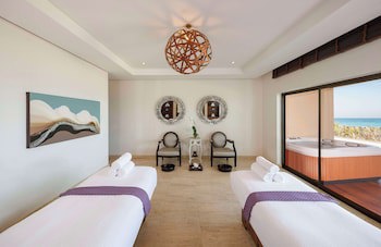 Desert Islands Resort & Spa By Anantara