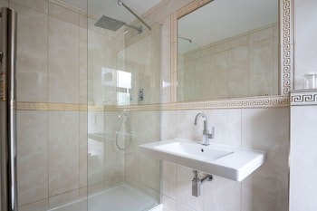 Guildford Manor Hotel & Spa