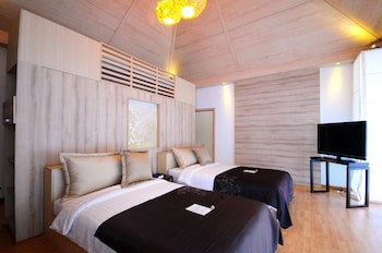 Dhevan Dara Resort & Spa