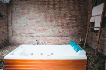 Dhevan Dara Resort & Spa