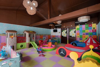 Dhevan Dara Resort & Spa