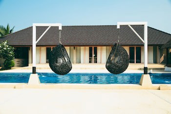 Dhevan Dara Resort & Spa
