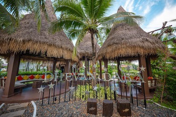 Dhevan Dara Resort & Spa