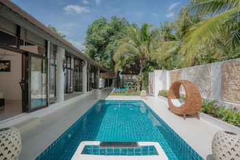 Dhevan Dara Resort & Spa