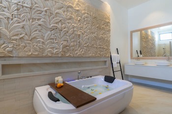 Dhevan Dara Resort & Spa
